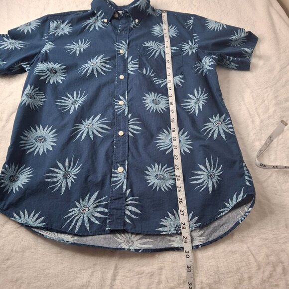 Old Navy Mens Floral Hawaiian Shirt Sz M Button Down Slim Fit Cotton Tropical - Picture 13 of 16
